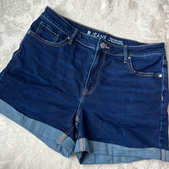 R Jeans High Rise Shorts - Picture 6 of 10